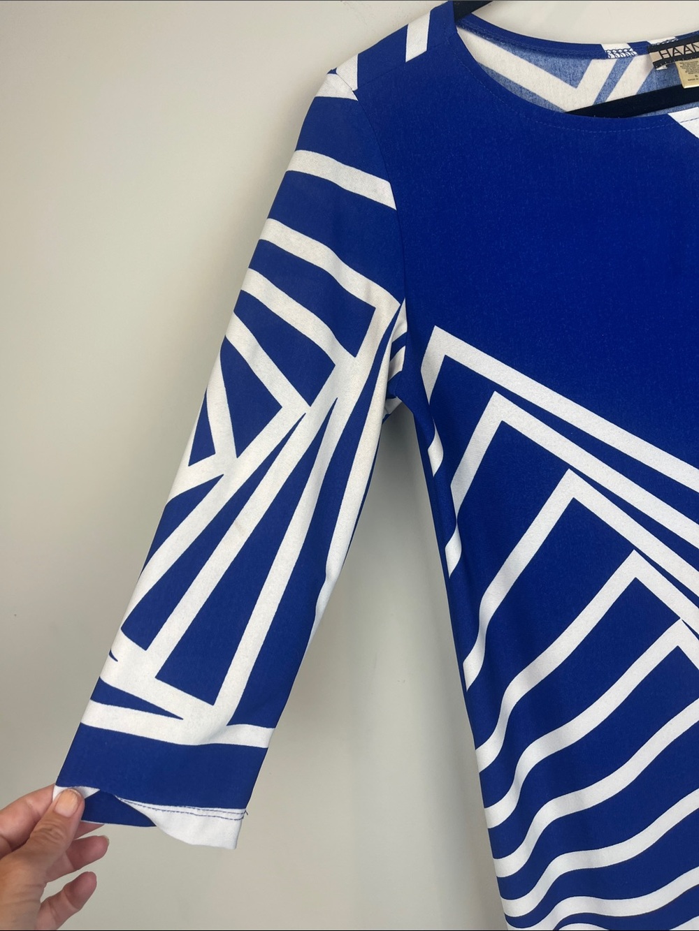 Haani Blue & White Geometric Long Sleeve Shift Dress Geometric Size Small - Picture 3 of 5